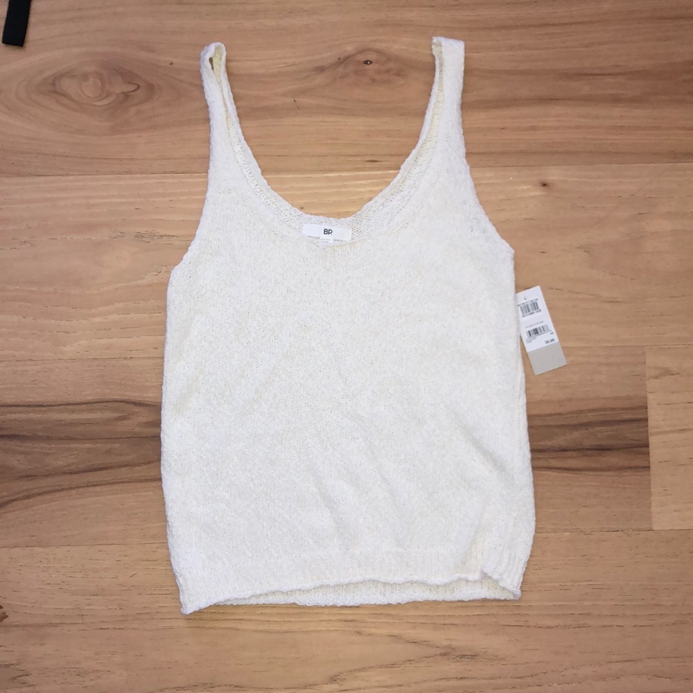 Knitted/ crocheted tank top